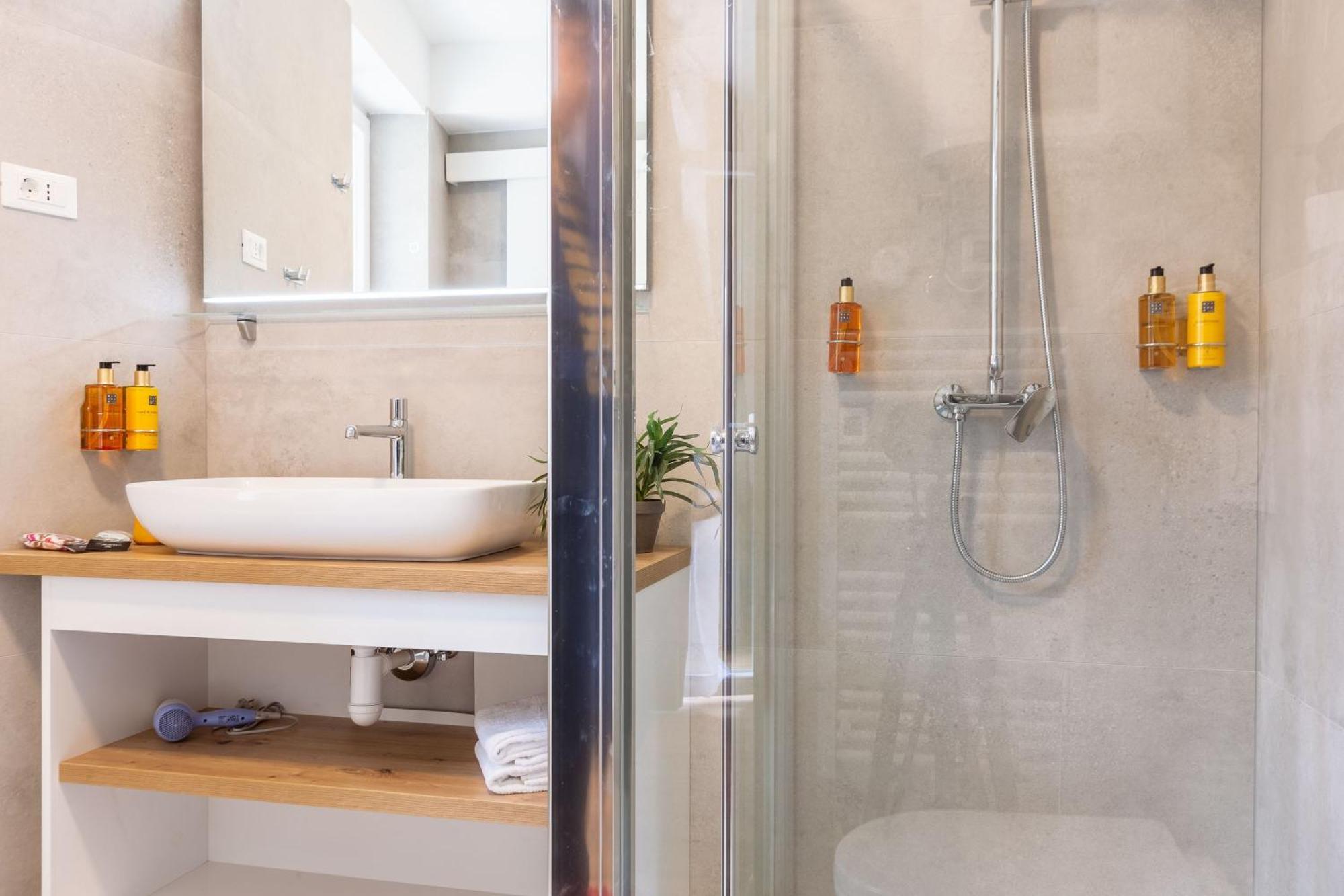2M Exclusive Rooms Zara Esterno foto